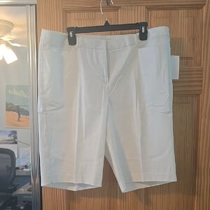 Fashion Bug Women's Cream Bermudas